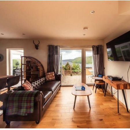 Luxury Cottage With Stunning Views Near Fairy Pools - School House 3 Carbost  Eksteriør bilde