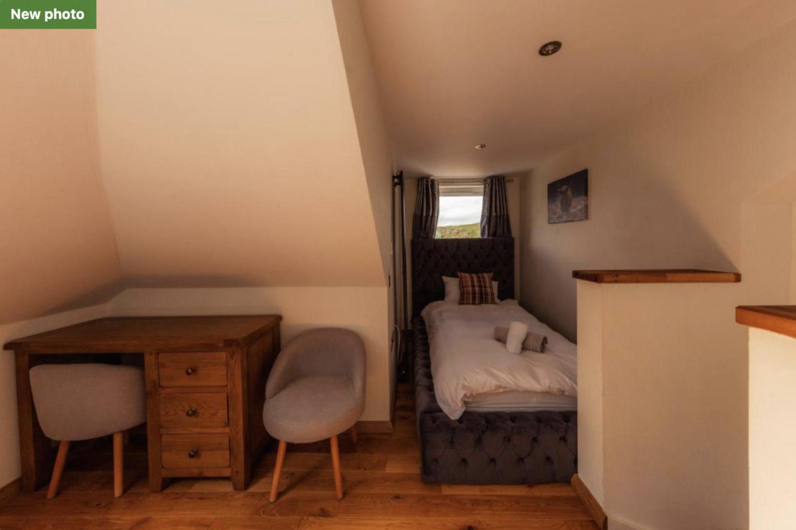 Luxury Cottage With Stunning Views Near Fairy Pools - School House 3 Carbost  Eksteriør bilde
