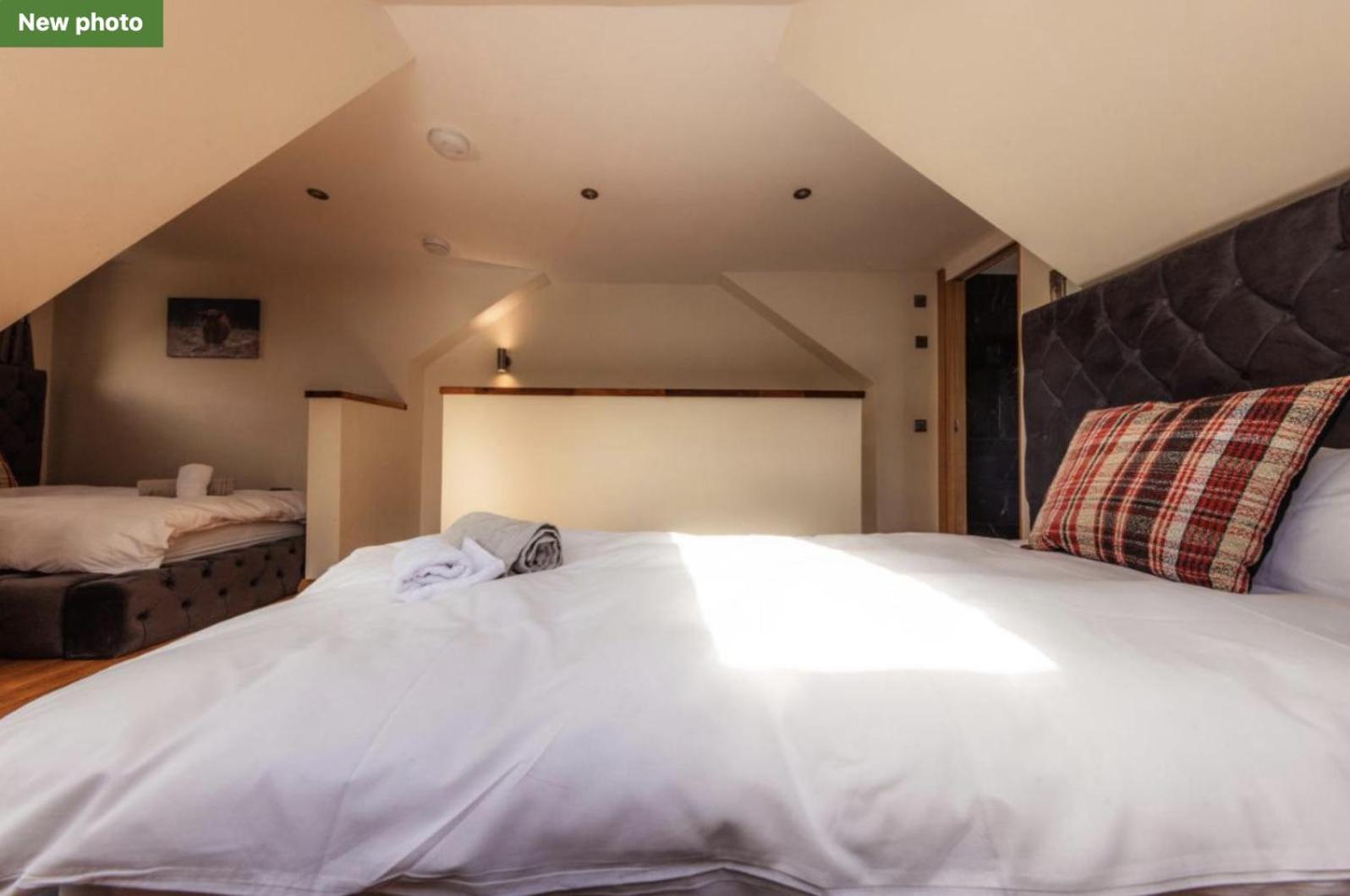 Luxury Cottage With Stunning Views Near Fairy Pools - School House 3 Carbost  Eksteriør bilde