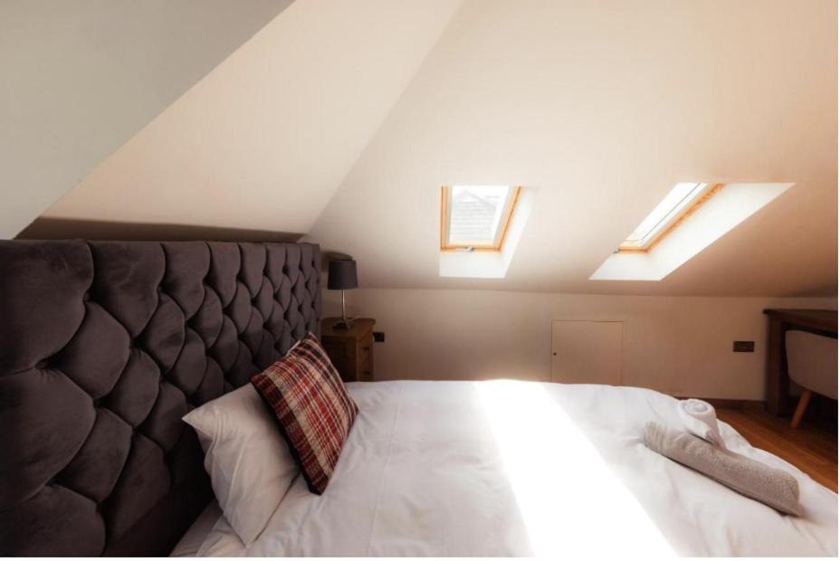 Luxury Cottage With Stunning Views Near Fairy Pools - School House 3 Carbost  Eksteriør bilde