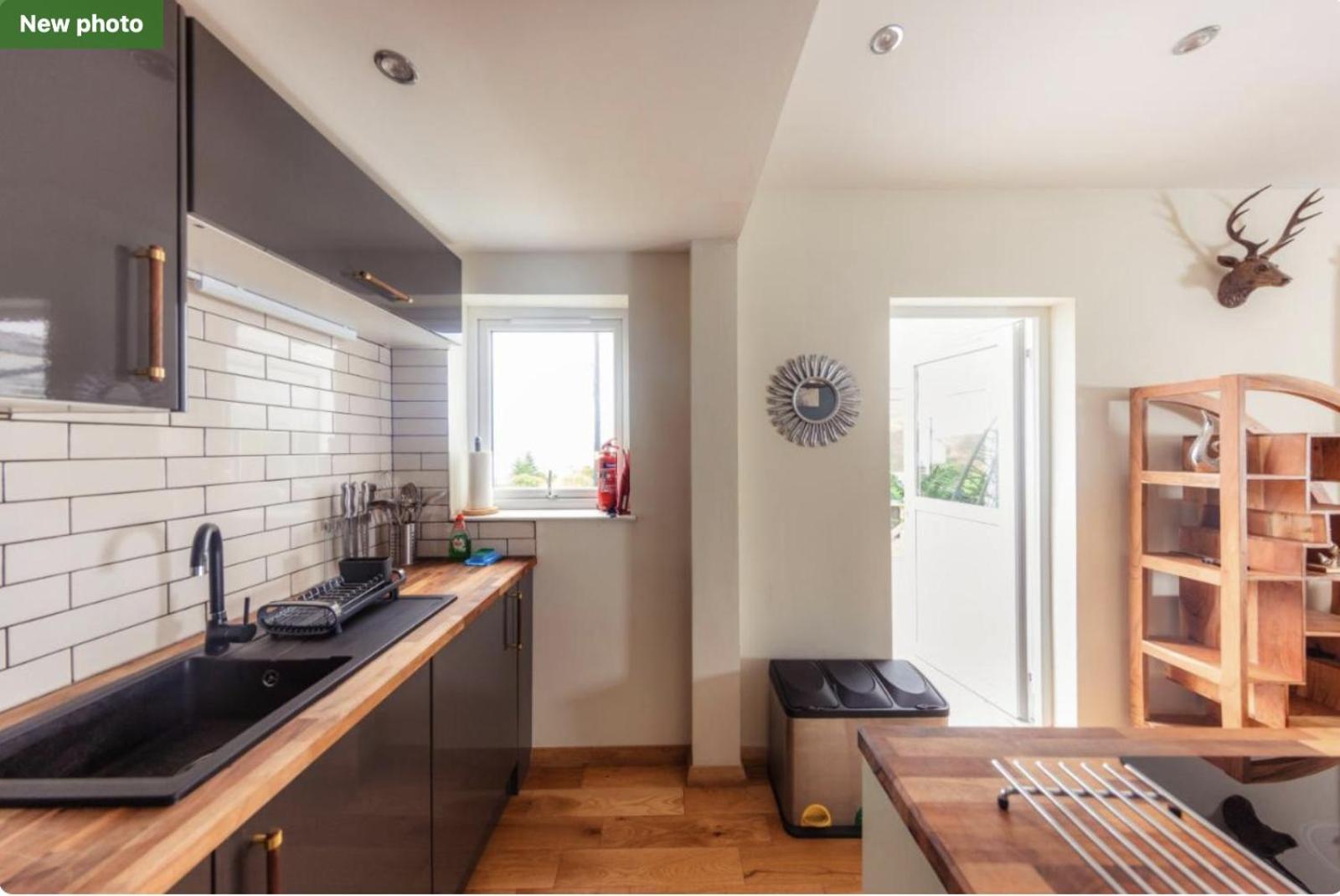 Luxury Cottage With Stunning Views Near Fairy Pools - School House 3 Carbost  Eksteriør bilde